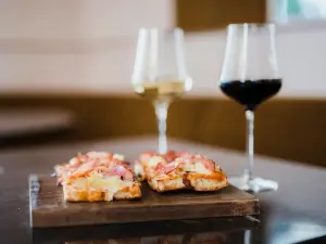 Vintage Wine Bar