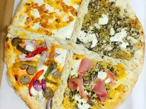 Cerrone's Brick Oven Pizzeria - Pizza Restaurant | Pizza