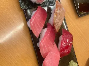 Sushiro Suwa