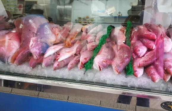 Heads Or Tails Seafood