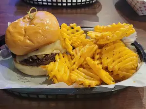 Court’N House - Bar & Grill