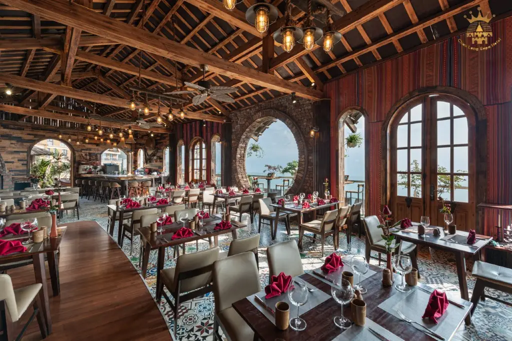 Sapa sky view restaurant and bar