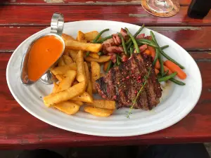 Restaurant Steak Station