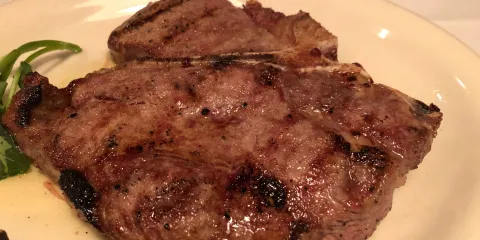 Lewnes' Steakhouse