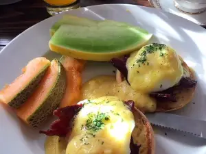 The Mad Hatter Restaurant & Bakery
