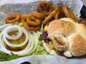 Trailriders Family Restaurant & Bar