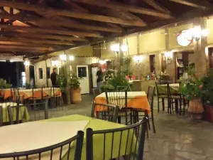 Taverna Paradisos