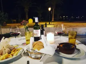 Tassos Tavern