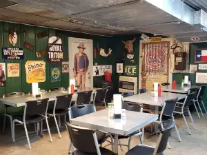 Fenoglio's BBQ & Station