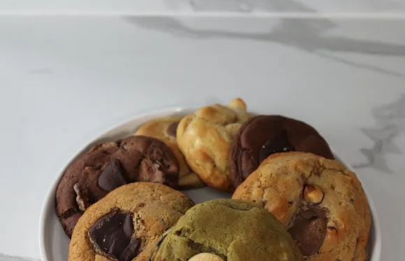 Ben's Cookies