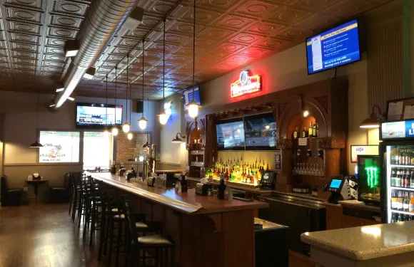 Geneo's Pizza and Pub