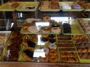 Sisters Bakery