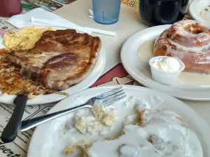 Starvin Arvin's