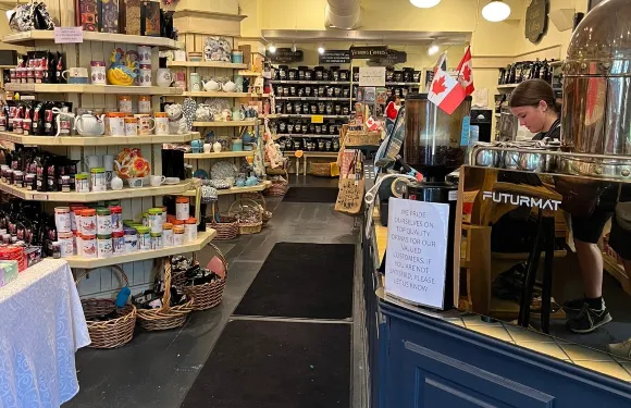 Victoria's Cafe