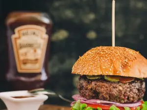 FABRIKA Burger Bar