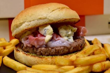 OverFit Firenze | Cocktails • Events • Food