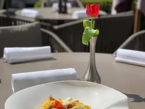 Essbar Vine & Gin