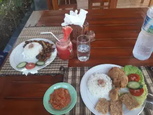 Warung Gayatri