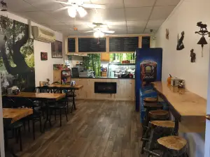 Moose On The Loose Cafe