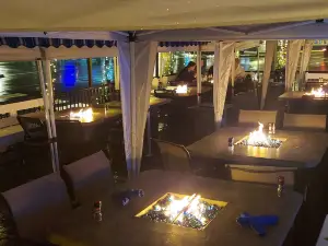 Rose Cove Cafe