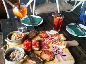 Oggi Ancona Gourmet Cafe