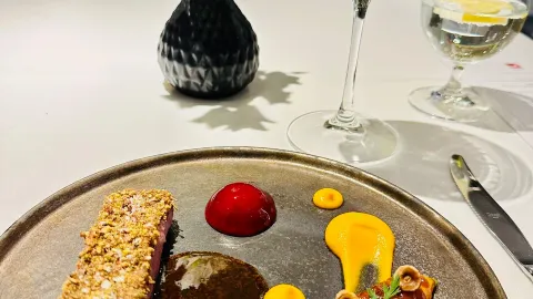 Platter by Karol Okrasa in 폴란드