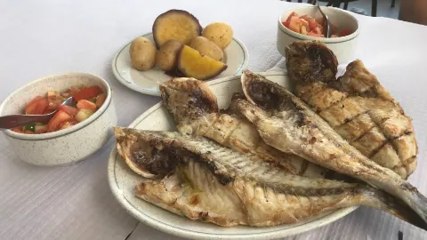 Os Manos in Faro