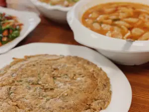 湖邊飯店