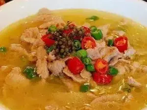 回味餐廳酸湯牛肉