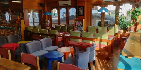 Ambient Cafe