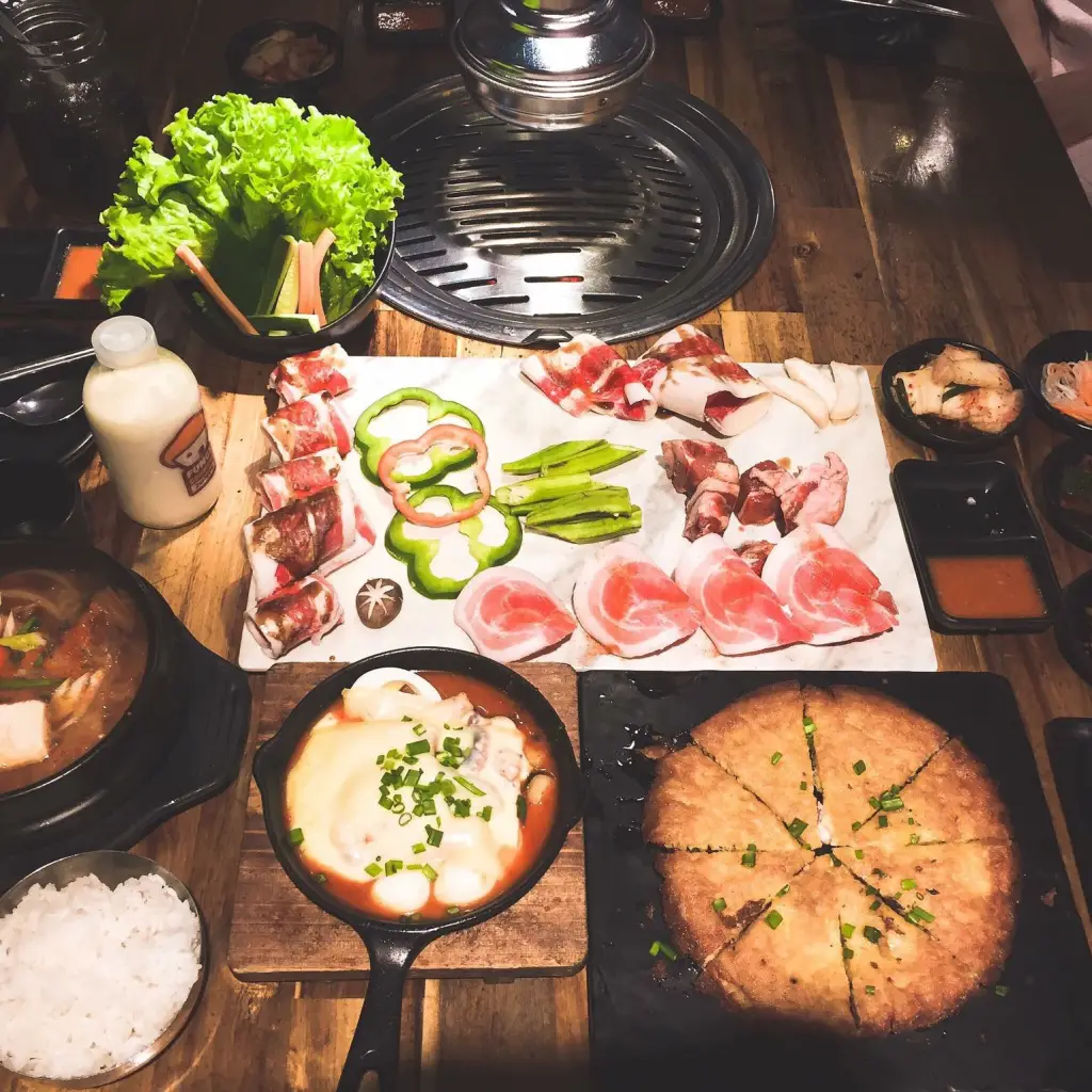 Fungi Chingu Restaurant