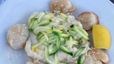 Lizzie Keays Kitchen and Cocktails in Warren County