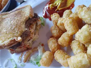 Dee's Diner