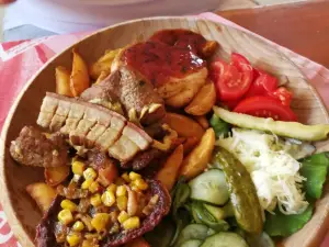 Restaurant “Fenyo”