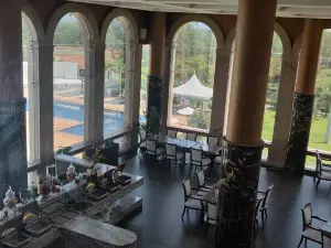 Cafe Atlantis