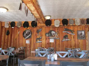 Maverick Restaurant Lounge