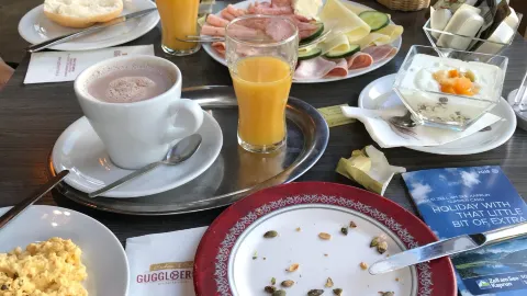 Bakery - Café Gugglberger in 카프룬