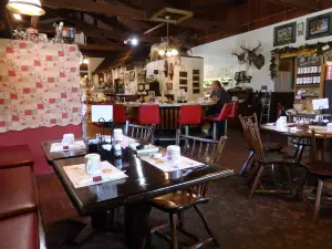 Dutch Pantry Family Restaurant