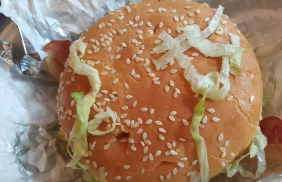 Red Robin's Burger Works