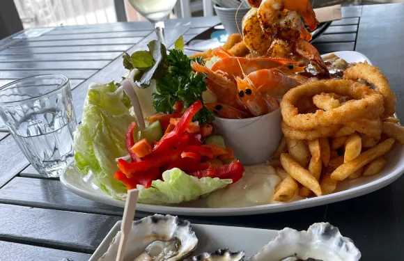 Pelican Rocks Seafood Restaurant