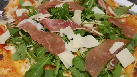 Pizza Rustica in 卡昂