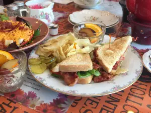 Mrs. Teapots Tearoom and Eatery