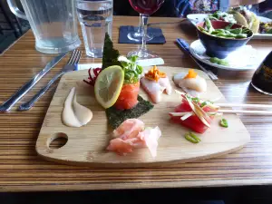 Astoria Coffee House & Bistro