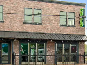 Coles Bar & Grill