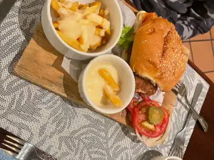 Vine Knot Restaurant