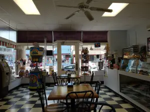 Lil' River Fudge Co.