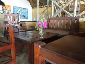 Mike's Beach Restaurant & Bar
