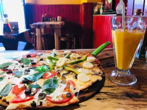Pizzeria El Charrua