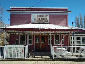 Country Hearth Restaurant, Bakery & Gift Shop