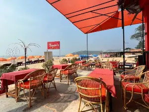 Xavier's Beach Cafe
